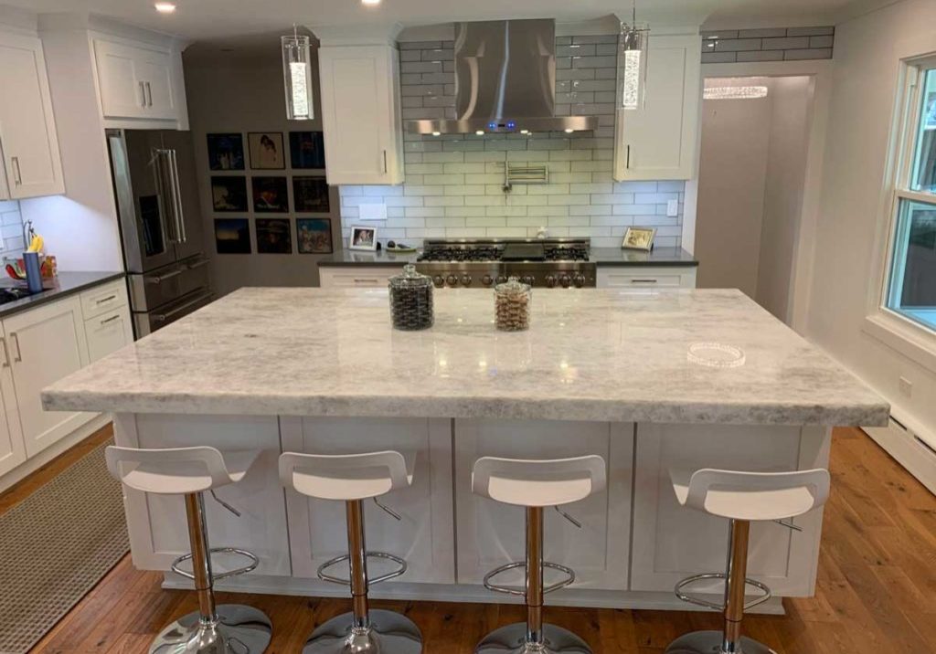 min-1200-Quartzite-Countertops-in-Highland-Park-1024x768-landscape